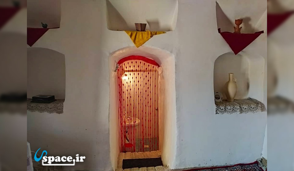 نمای داخلی اتاق اقامتگاه بوم گردی عمارت قلعه خواجه - ورامین - جوادآباد - روستای قلعه خواجه
