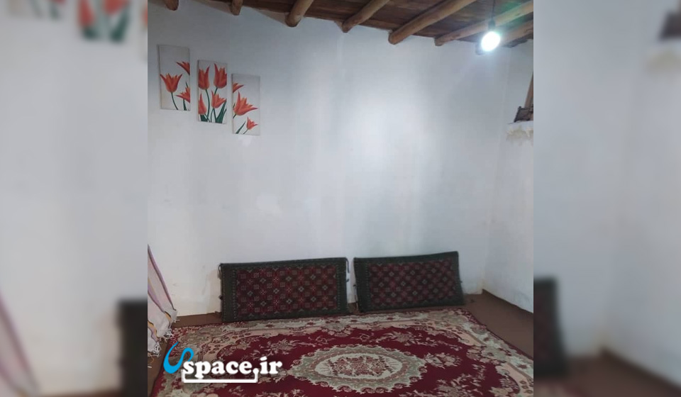 نمای داخلی اتاق اقامتگاه بوم گردی عمارت قلعه خواجه - ورامین - جوادآباد -روستای قلعه خواجه