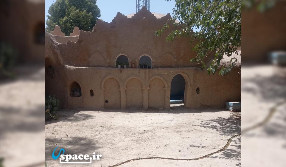 نمای بیرونی خزینه اقامتگاه بوم گردی عمارت قلعه خواجه - ورامین - جوادآباد - روستای قلعه خواجه